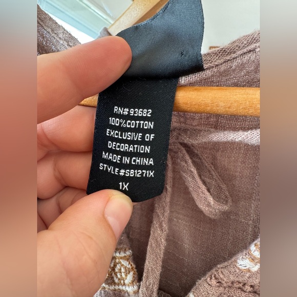 LIV Los Angeles Cotton Cottage core bohemian neutral floral blouse - Picture 5 of 5